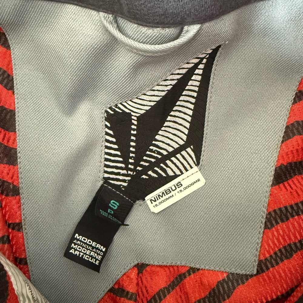 Volcom Snow Pants - Picture 4 of 4